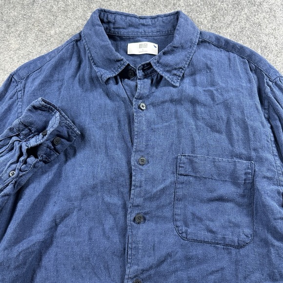 Uniqlo Other - Uniqlo Shirt‎ Mens Large 100% Linen Blue Button Up Long Sleeve Runs Small?